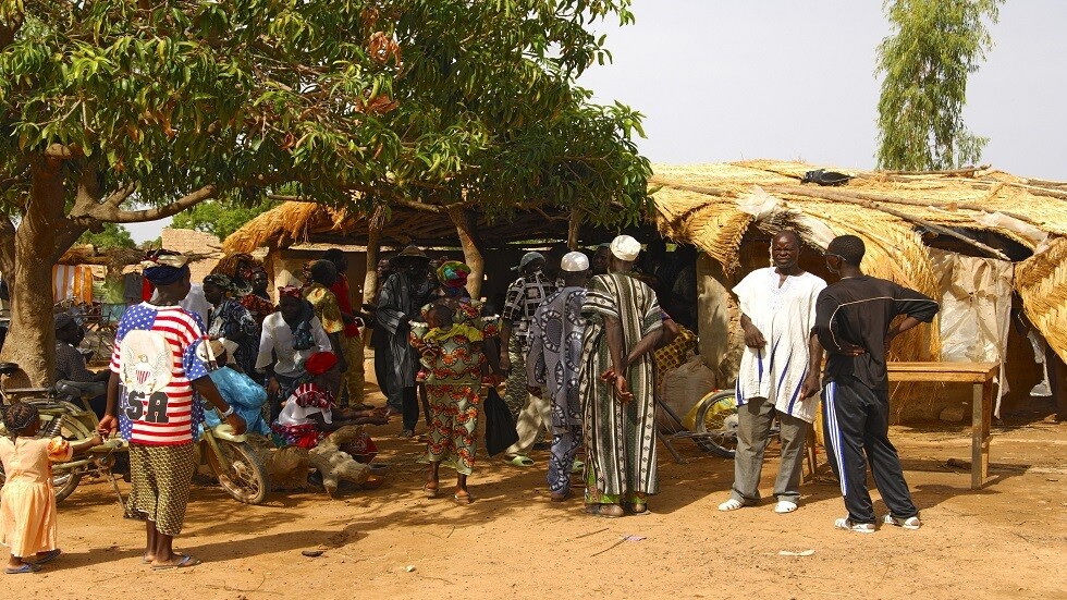 بوركينا فاسو.. مقتل 15 مدنيا في هجوم مسلح