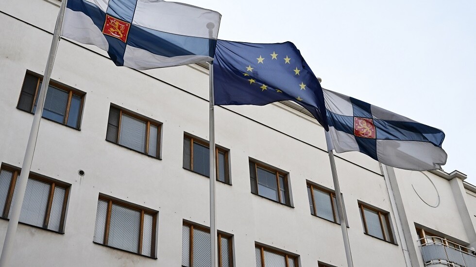 روسيا تطرد 9 دبلوماسيين فنلنديين وتغلق قنصلية فنلندا في سان بطرسبورغ