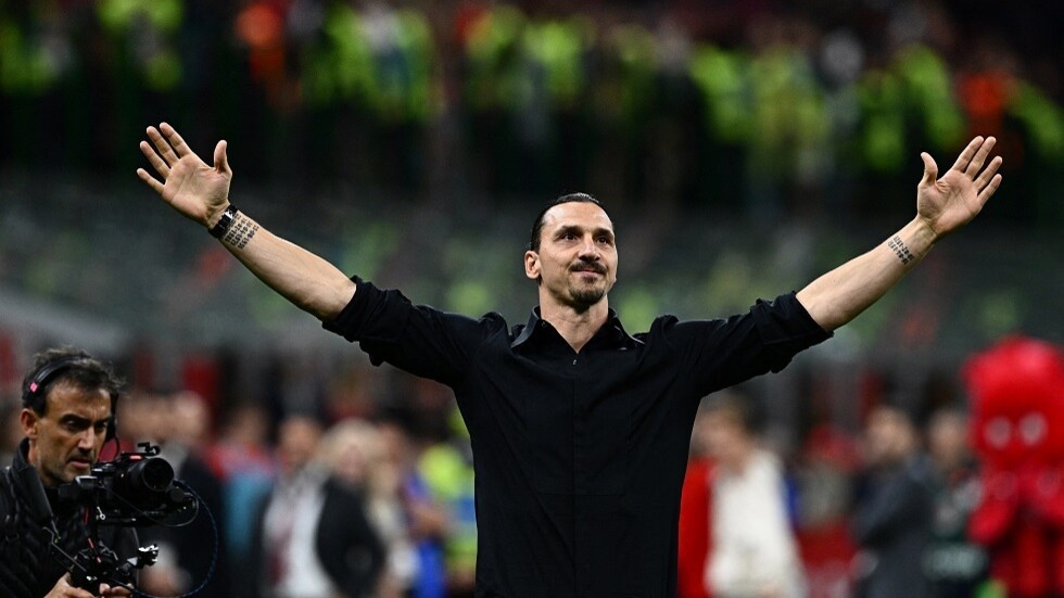 وزير روسي سابق: عرضت على إبراهيموفيتش أن يصبح مواطنا روسيا