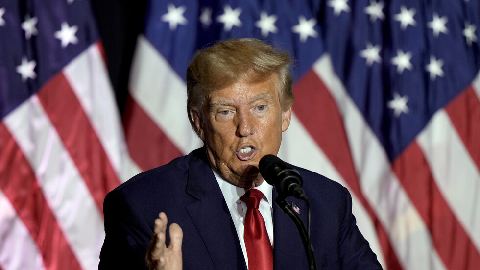 ترامب يتعهد بوقف النزاع في أوكرانيا في حال فوزه بانتخابات الرئاسة