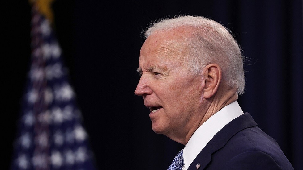 بايدن: انضمام أوكرانيا إلى الناتو قبل انتهاء الصراع يهدد بصدام مباشر مع روسيا