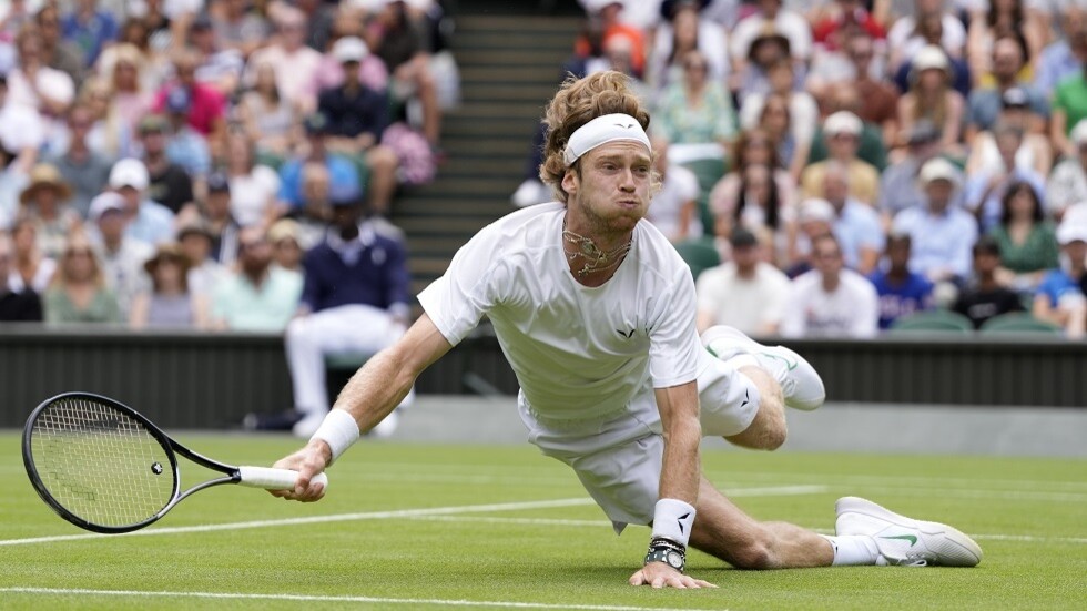 الروسي روبليف يبلغ لأول مرة ربع نهائي ويمبلدون (فيديو)