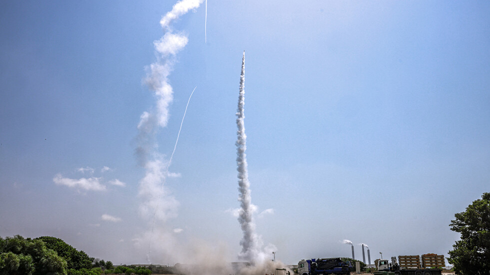 الجيش الإسرائيلي ينشر صورة لصاروخ انطلق من جنين وسقط في مستوطنة رام أون  (صورة)