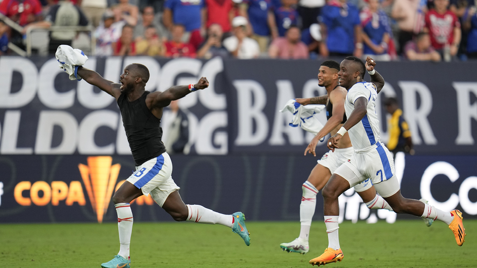 بنما تفجر مفاجأة مدوية في بطولة الكأس الذهبية