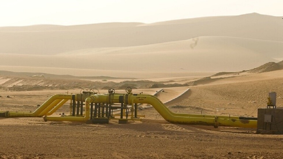 بعد توقف إمدادات الجزائر.. "شل" تزود المغرب بـ6 مليارات متر مكعّب من الغاز الطبيعي المسال