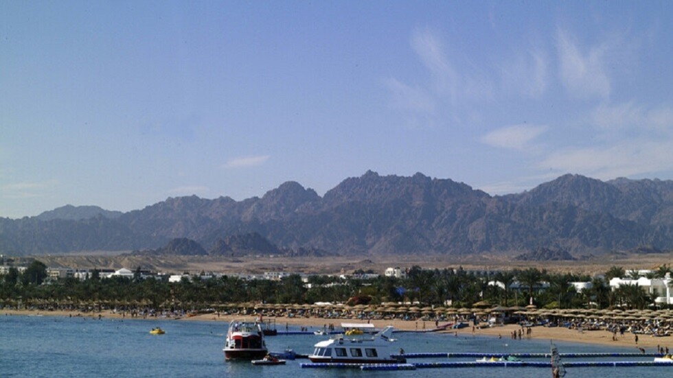 مصر: السياحة تستعيد عافيتها وطفرة قوية تتخطى "عام الذروة" لأول مرة