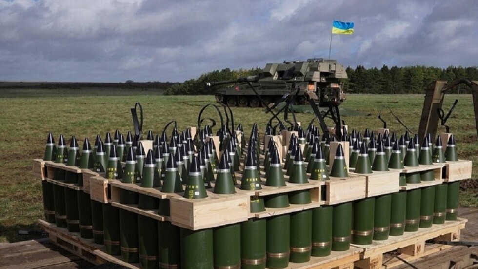 البيت الأبيض يدعي تلقيه إفادات من نظام كييف بخصوص استخدام القنابل العنقودية