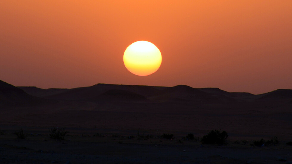 خبير أرصاد سعودي: المملكة ودول عربية ستشهد موجات حر عنيفة ويجب تغيير نمط العيش الصيفي