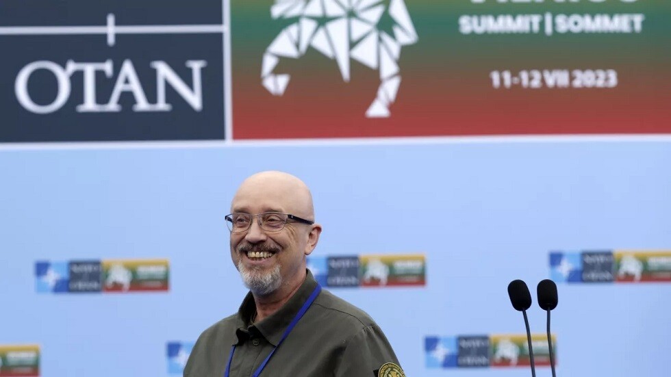 وزير الدفاع الأوكراني يأمل قبول بلاده في الناتو العام المقبل