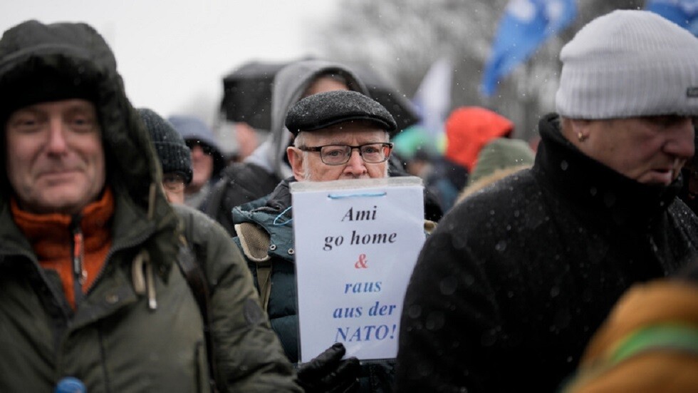 أكثر من ثلث الألمان يريدون تحسن العلاقات بين موسكو وبرلين