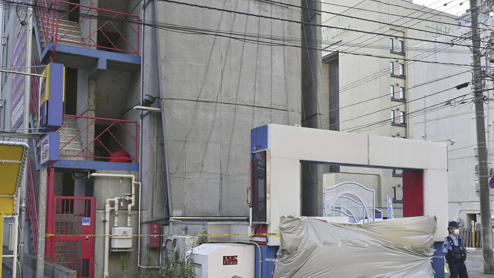 اليابان.. اعتقال امرأة ووالديها لضلوعهم في جريمة قطع رأس رجل