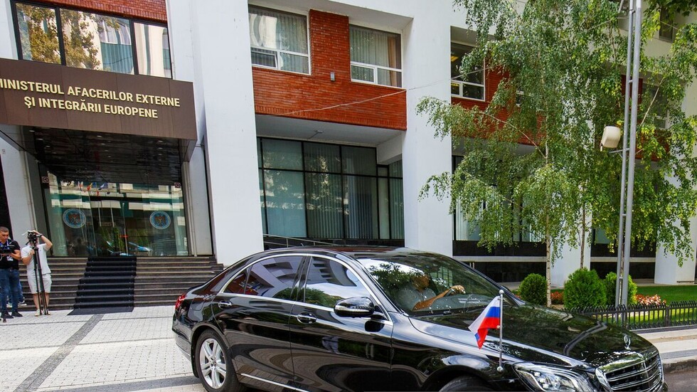 موسكو: تقليص مولدوفا موظفي سفارتنا غير مبرر ولن يبقى بلا رد
