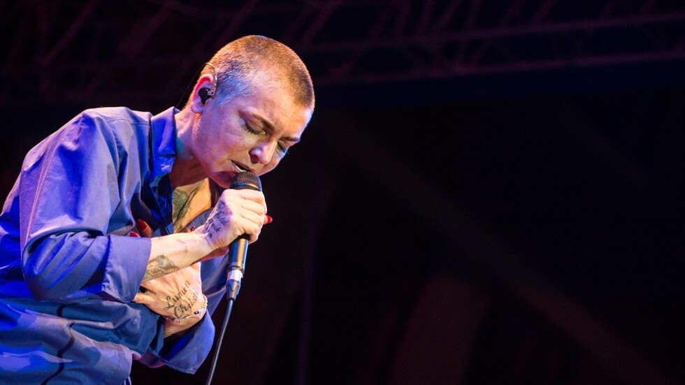 وفاة المغنية الإيرلندية سينيد أوكونور