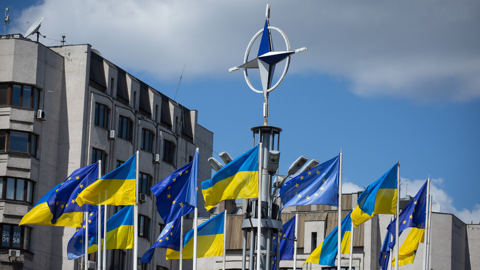 أوكرانيا: اتفقنا مع الناتو على اتخاذ إجراءات في البحر الأسود