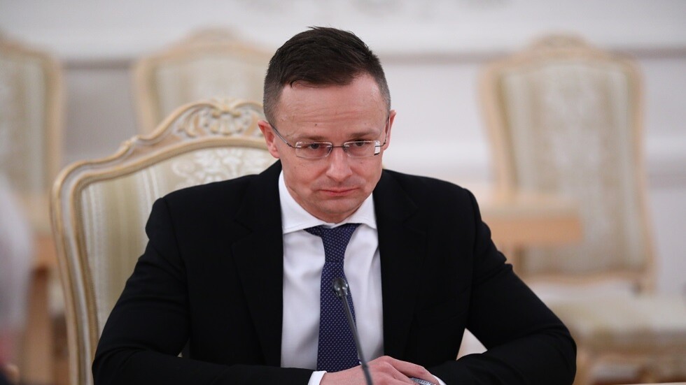 وزير الخارجية الهنغاري يرد على اتهامات بيربوك له بالكذب