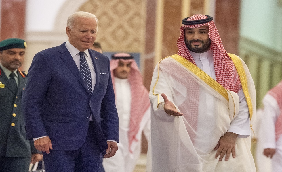 السفارة الأمريكية لدى الرياض تعلن عن إجراء جديد بشأن تجديد التأشيرة للسعوديين