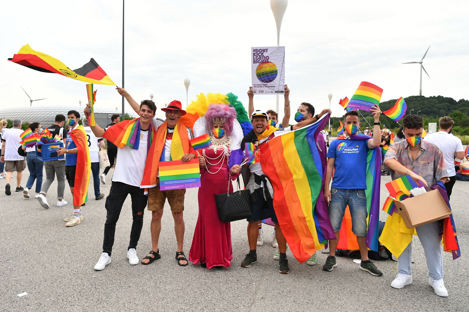 نجم منتخب بلجيكا يقف ضد قرار أقرته الحكومة لدعم المثليين