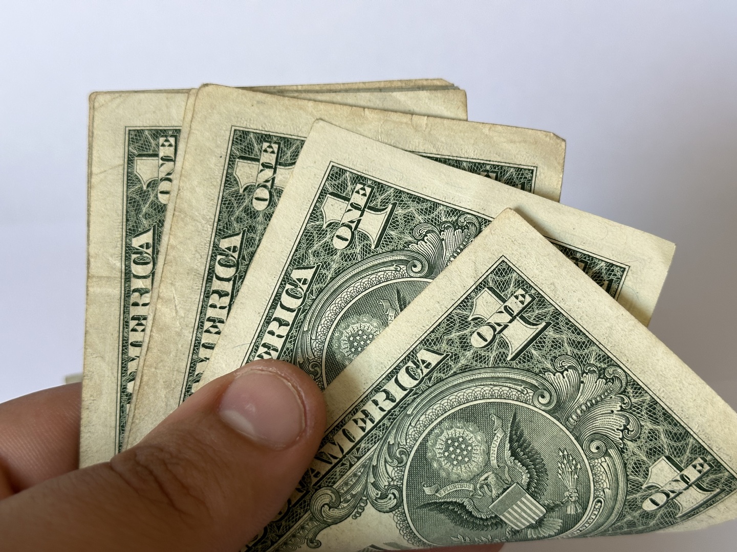 كيف أثرت بيانات التضخم الأمريكية على الدولار؟