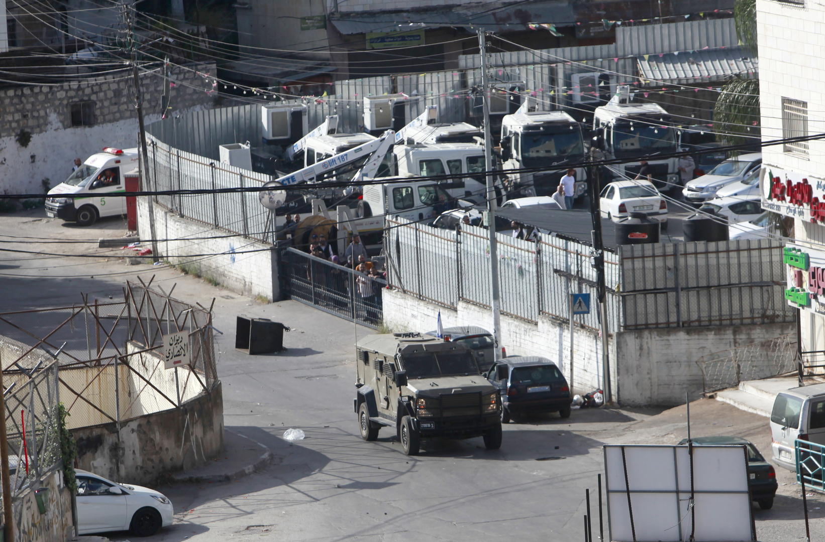 القوات الإسرائيلية تقتحم نابلس وعدة بلدات وقرى في محيطها