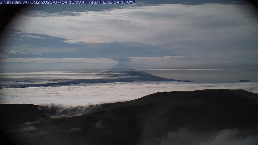 بركان شيشالدين في ألاسكا ينشط وينفث سحابة شاهقة من الرماد (صورة)
