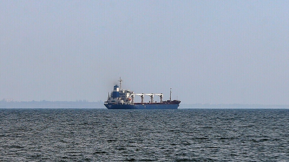آخر سفينة تغادر أوكرانيا في إطار صفقة الحبوب قبل انتهائها الاثنين