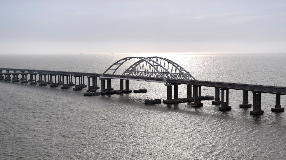قمر صناعي أمريكي قام بتصوير جسر القرم مرتين خلال شهر