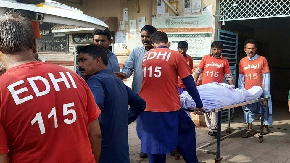 مقتل 11 عاملا بعد انهيار جدار عليهم في ضواحي إسلام آباد