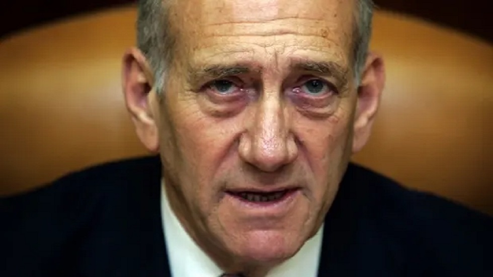 أولمرت بعد إقرار قانون إصلاح القضاء: إسرائيل تغوص في 