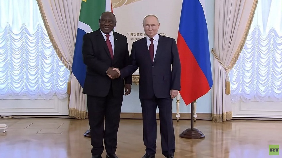 بوتين: القمة الروسية الإفريقية عقدت على مستوى جيد وحققت نتائج طيبة