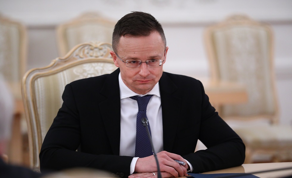 وزير الخارجية الهنغاري يرد على اتهامات بيربوك له بالكذب