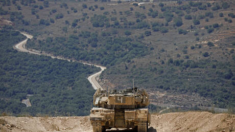 وزير دفاع إسرائيل عن حادث الحدود اللبنانية: سنرد في المكان والزمان المناسبين على أي انتهاك لسيادتنا
