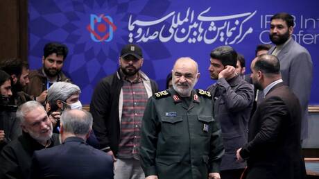 قائد الحرس الثوري الإيراني: من تدعمه أمريكا ينهار ويبقى من يعتمد على 