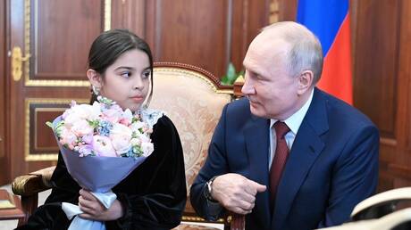 ميليكوف يكشف كيف عثروا على الطفلة التي دعاها بوتين إلى الكرملين