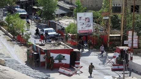 قتيل وعدد من الجرحى في اشتباكات بمخيم عين الحلوة جنوب لبنان