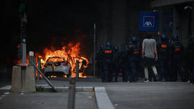 عالم اجتماع فرنسي يحدد أسباب اندلاع الشغب عقب مقتل نائل برصاص شرطي