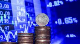 الكرملين: تراجع سعر الروبل لا يهدد الأمن المالي في روسيا