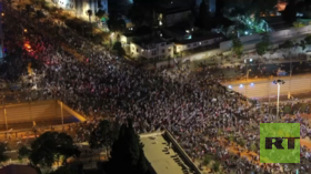 مراسلة RT: مظاهرات حاشدة ضد حكومة نتنياهو في تل أبيب احتجاجا على التعديلات القضائية (صور + فيديو)