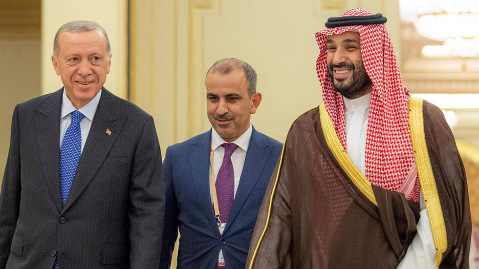 وزير تركي: نسعى لـ "تعاون هام" مع السعودية في مجال الطاقة