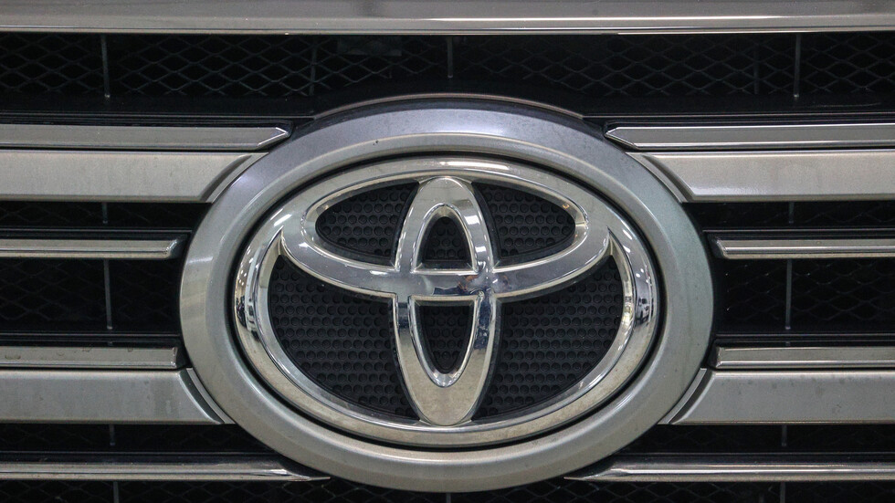 "تويوتا" تسجل أرباحا قياسية