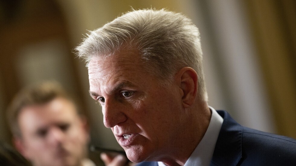 مكارثي يعتبر إلصاق الاتهامات بترامب 