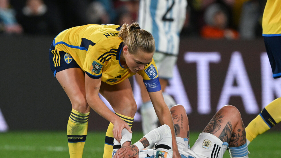 السويد تطيح بالأرجنتين بهدفين وتتأهل للصدارة في كأس العالم للسيدات