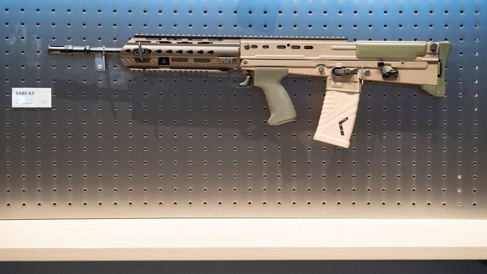 صحيفة بريطانية: ضياع بندقية "SA80" خلال تدريب جنود أوكرانيين في حديقة دارتمور الوطنية