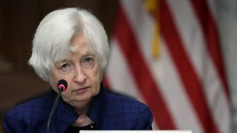 وزيرة الخزانة الأمريكية ترد على خفض وكالة "فيتش" التصنيف الائتماني لبلادها