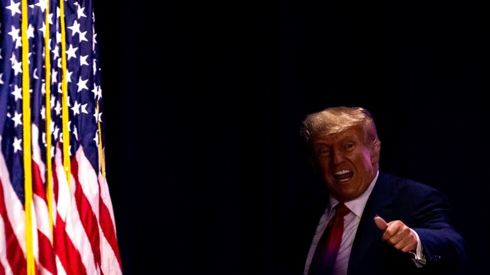 ترامب يتعهد بمحاكمة بايدن و