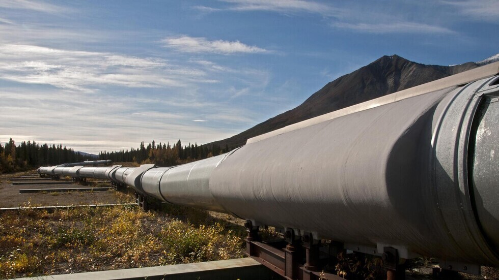 بولندا تعلق ضخ النفط الروسي عبر أحد فروع خط "دروجبا" بعد حدوث تسرب منه