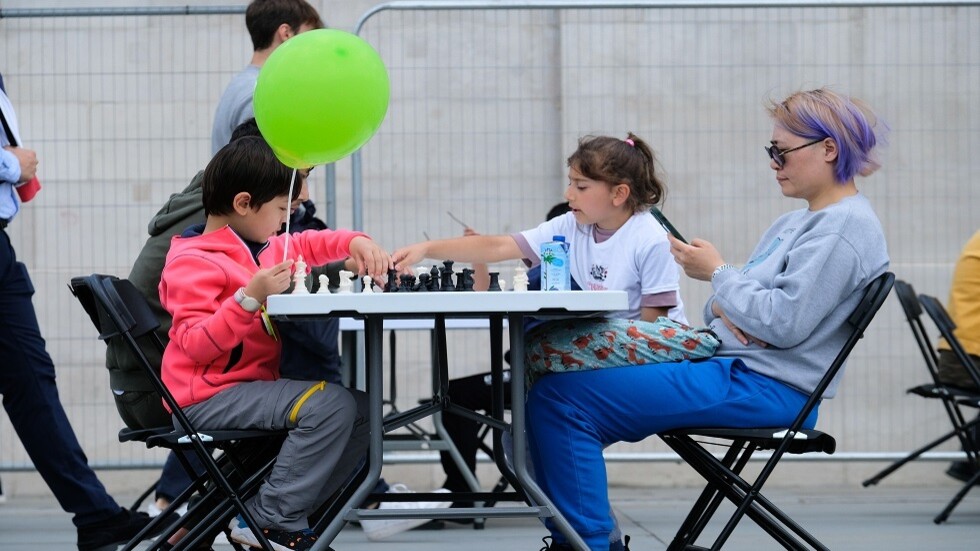 بريطانيا.. ردود ساخطة من الأولياء بعد تدريس أطفالهم 