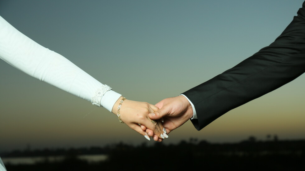 مصر.. رئيس صندوق المأذونين يكشف عن الشرط الأكثر ورودا في عقود الزواج