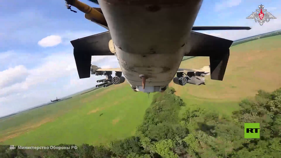 مشاهد جديدة لضرب مروحيات "التمساح" الروسية قوات كييف