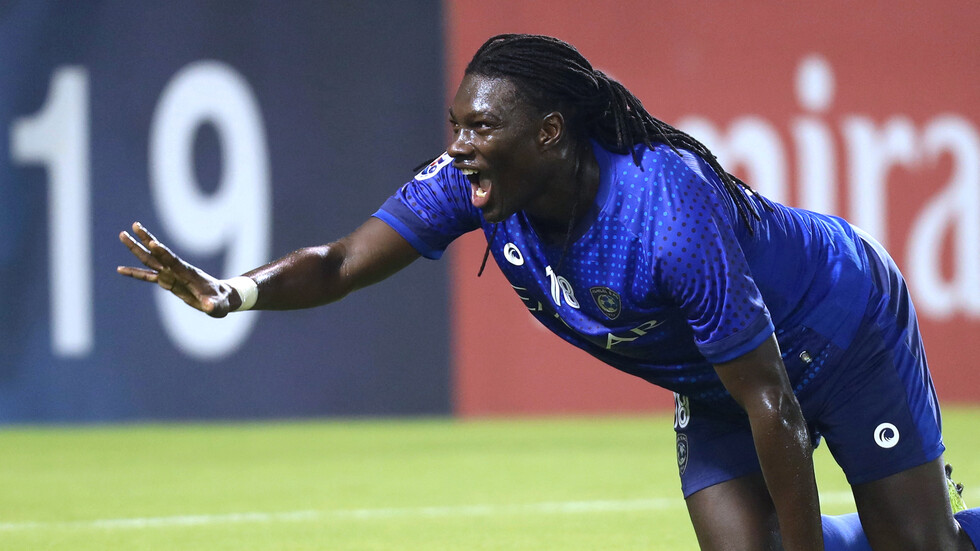 مهاجم الهلال السابق بافيتمبي يدافع عن السعودية: المال ليس سلاحها الوحيد!