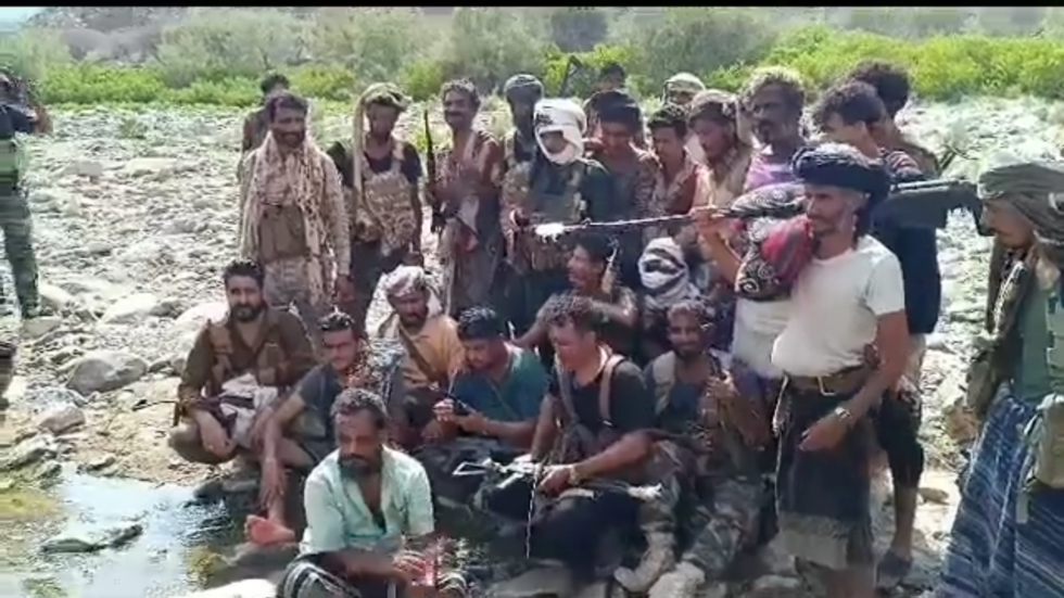 اليمن.. قوات مشتركة تسيطر على معسكر لـ"تنظيم القاعدة" في محافظة أبين جنوب اليمن (فيديو)